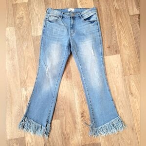 Women's Medium Rise Frayed Ankle Jeans Size 6 Boho Cottagecore Farmcore Hippie